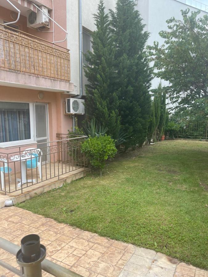 Le Premiere Randevu Apartment Sveti Vlas Exterior foto