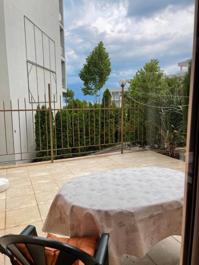 Le Premiere Randevu Apartment Sveti Vlas Exterior foto