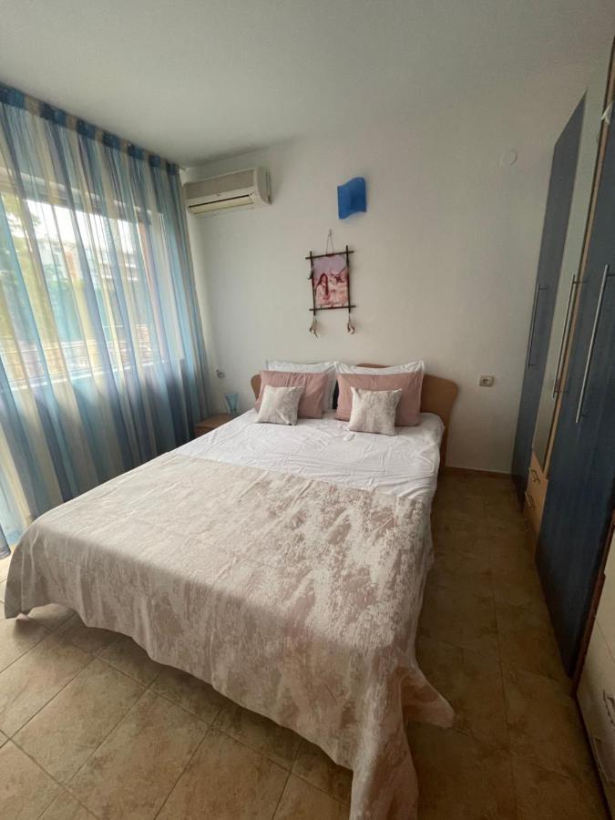 Le Premiere Randevu Apartment Sveti Vlas Exterior foto