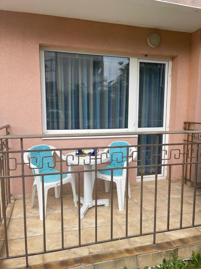 Le Premiere Randevu Apartment Sveti Vlas Exterior foto
