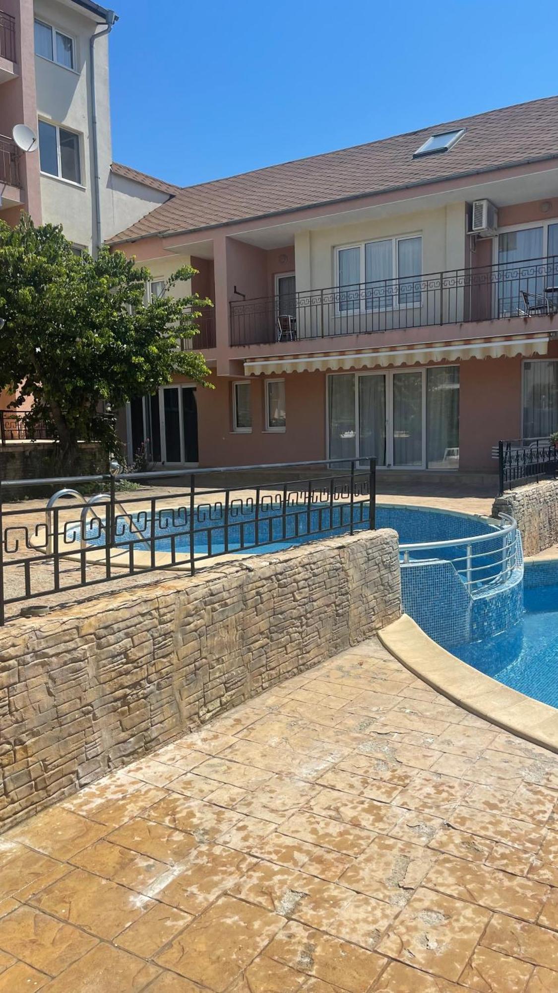 Le Premiere Randevu Apartment Sveti Vlas Exterior foto