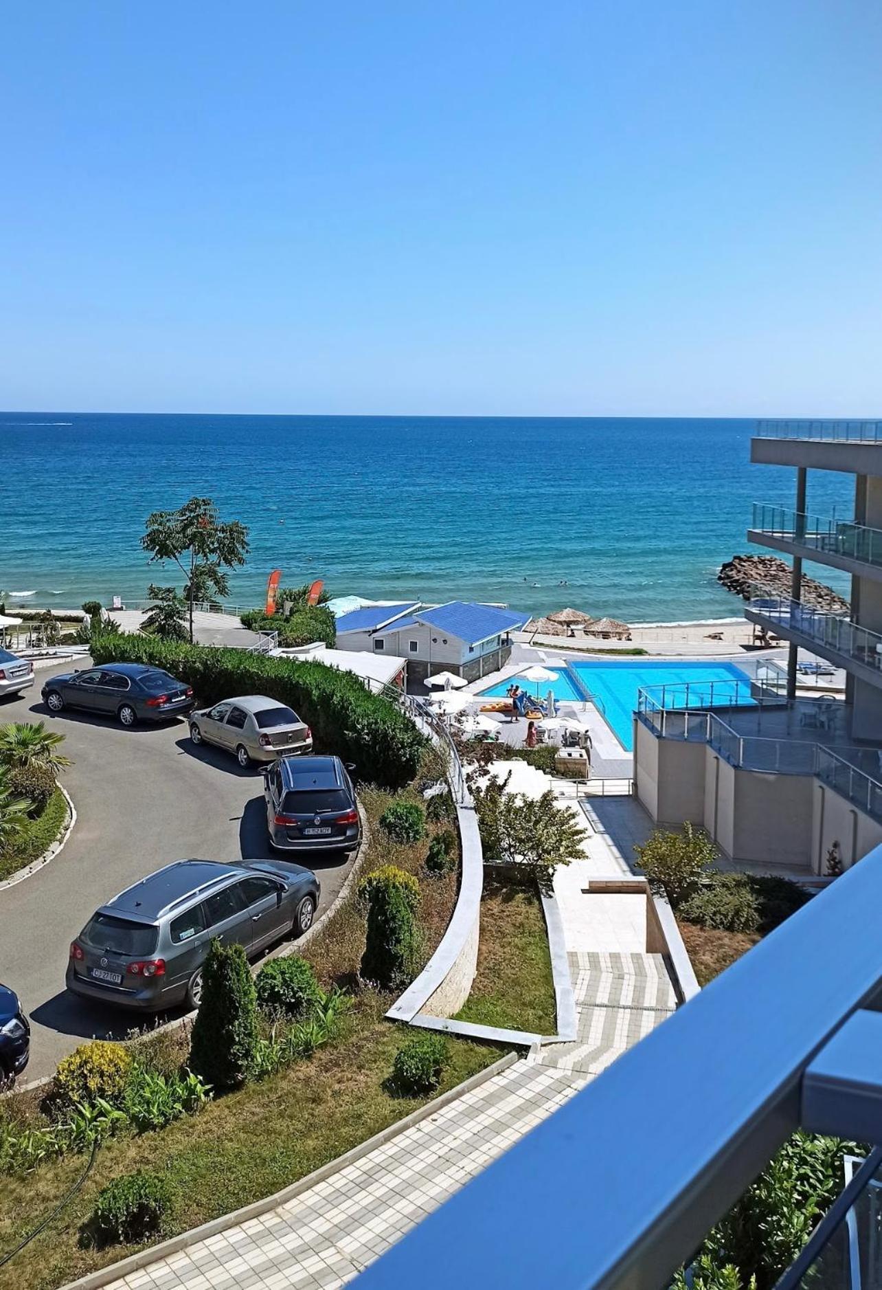 Le Premiere Randevu Apartment Sveti Vlas Exterior foto